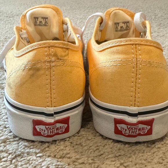 NWOT Yellow Canvas Vans Size 7 Women’s — Never Worn - Picture 8 of 13